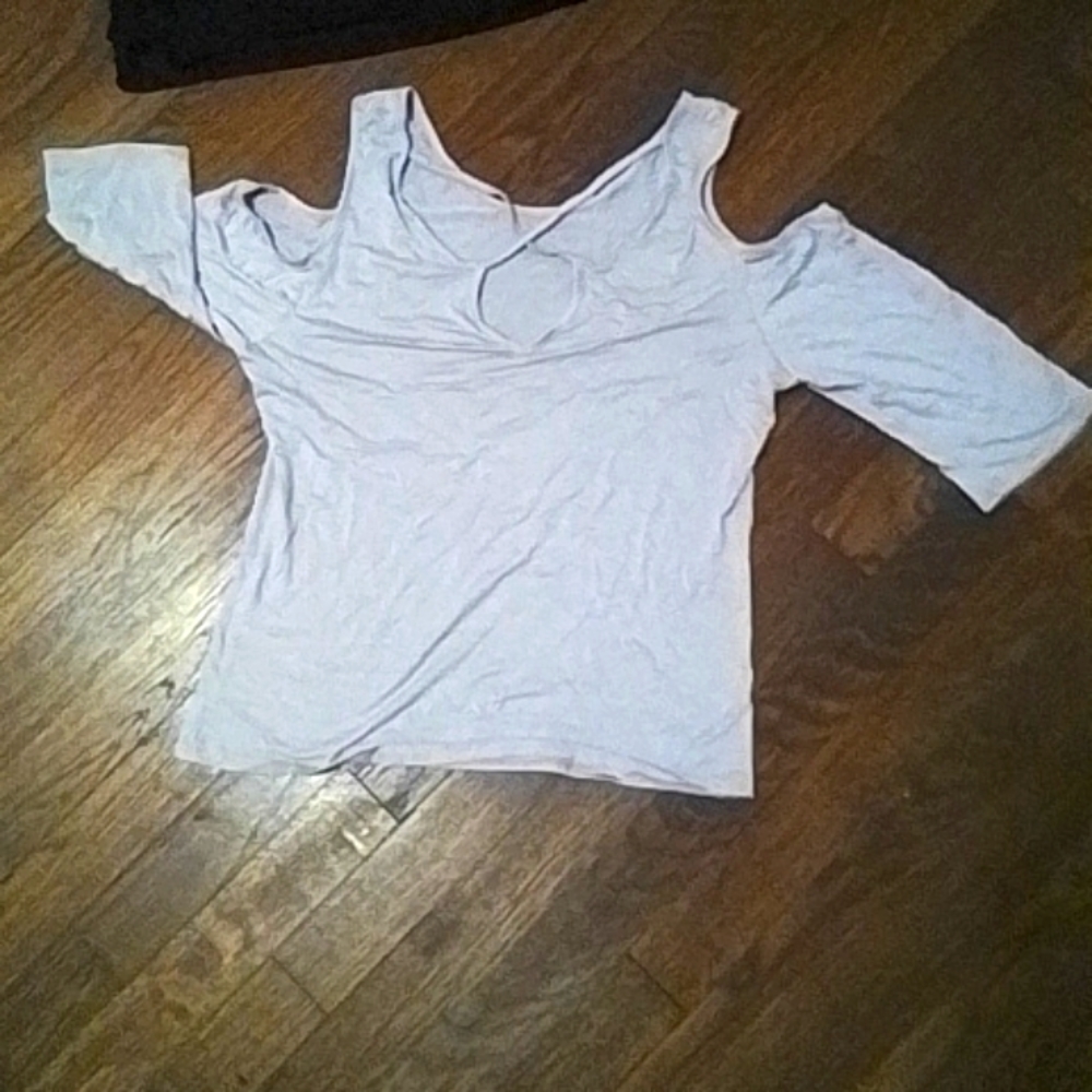 Caution in the wind lilac off shoulders shirt